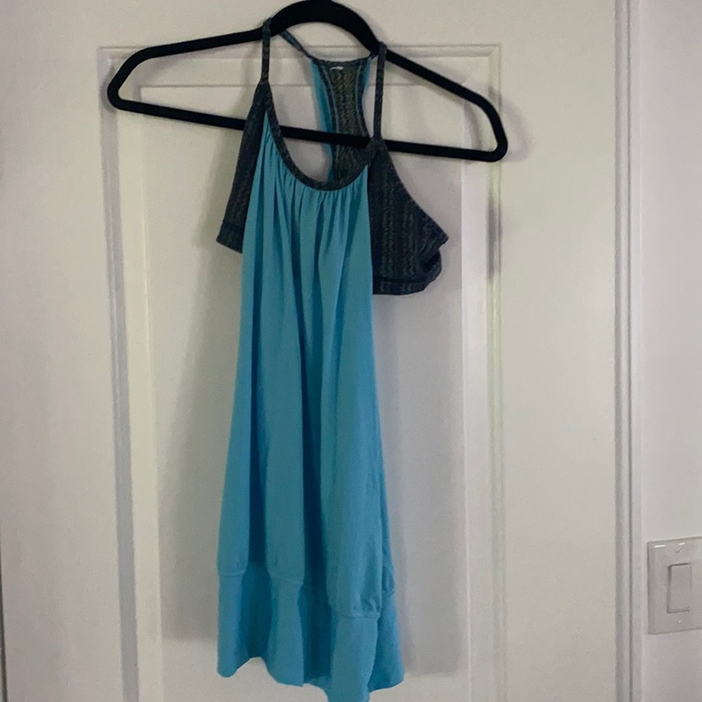 Lululemon workout top